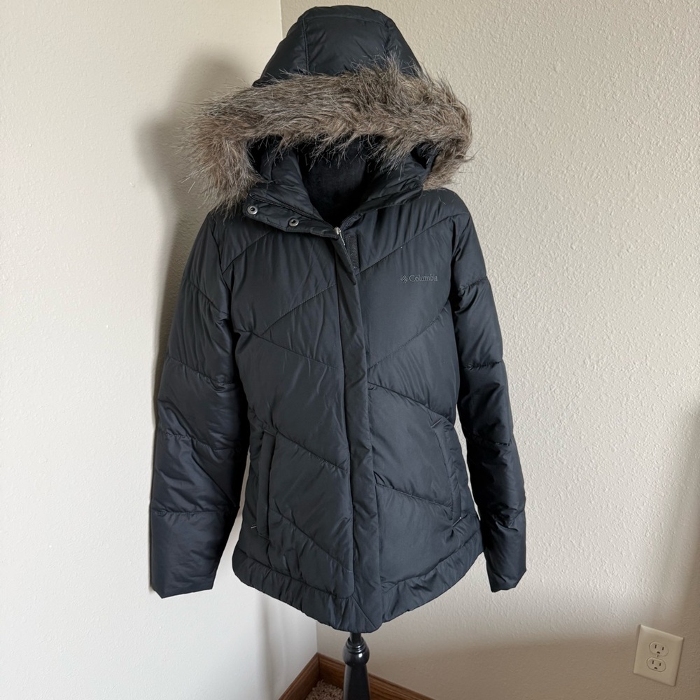 Columbia Black Puffer Jacket with Hood